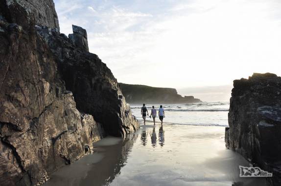 Com o sobrinho João Pedro e sua namorada Bruna na praia da Guarita, em Torres, litoral norte do Rio Grande do Sul